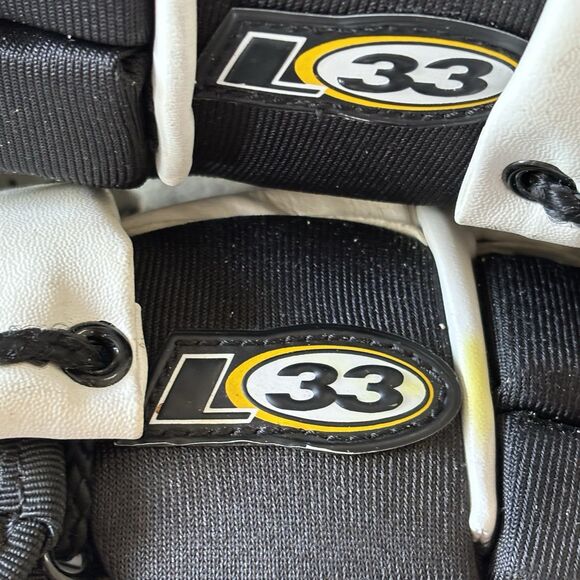 BRINE Lacrosse Gear Set Adult Shoulder Pads LSP9C3 and Gloves L33 - Picture 9 of 11